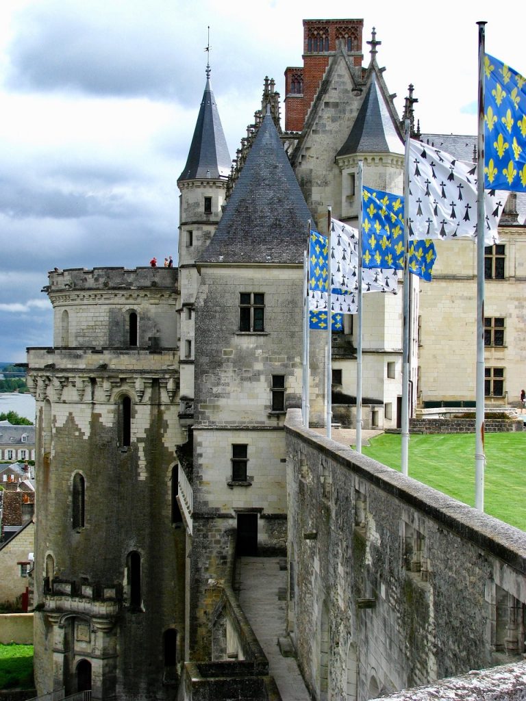 Chateau d'Amboise vue de profil